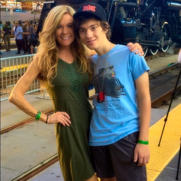 Meet your Posher, Karrie - Picture 6 of 7